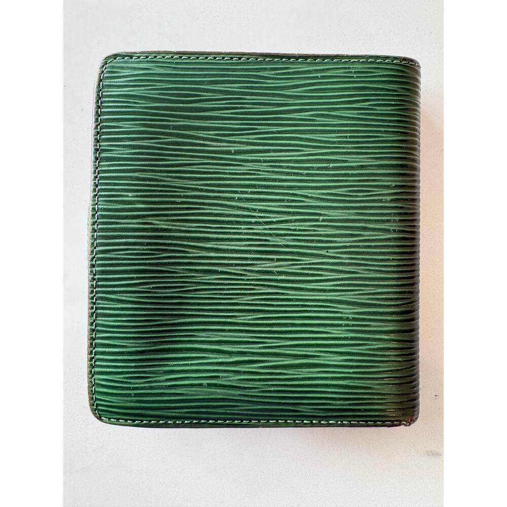 Louis Vuitton Green Epi Leather Bi-fold Snap Wallet - Picture 8 of 8